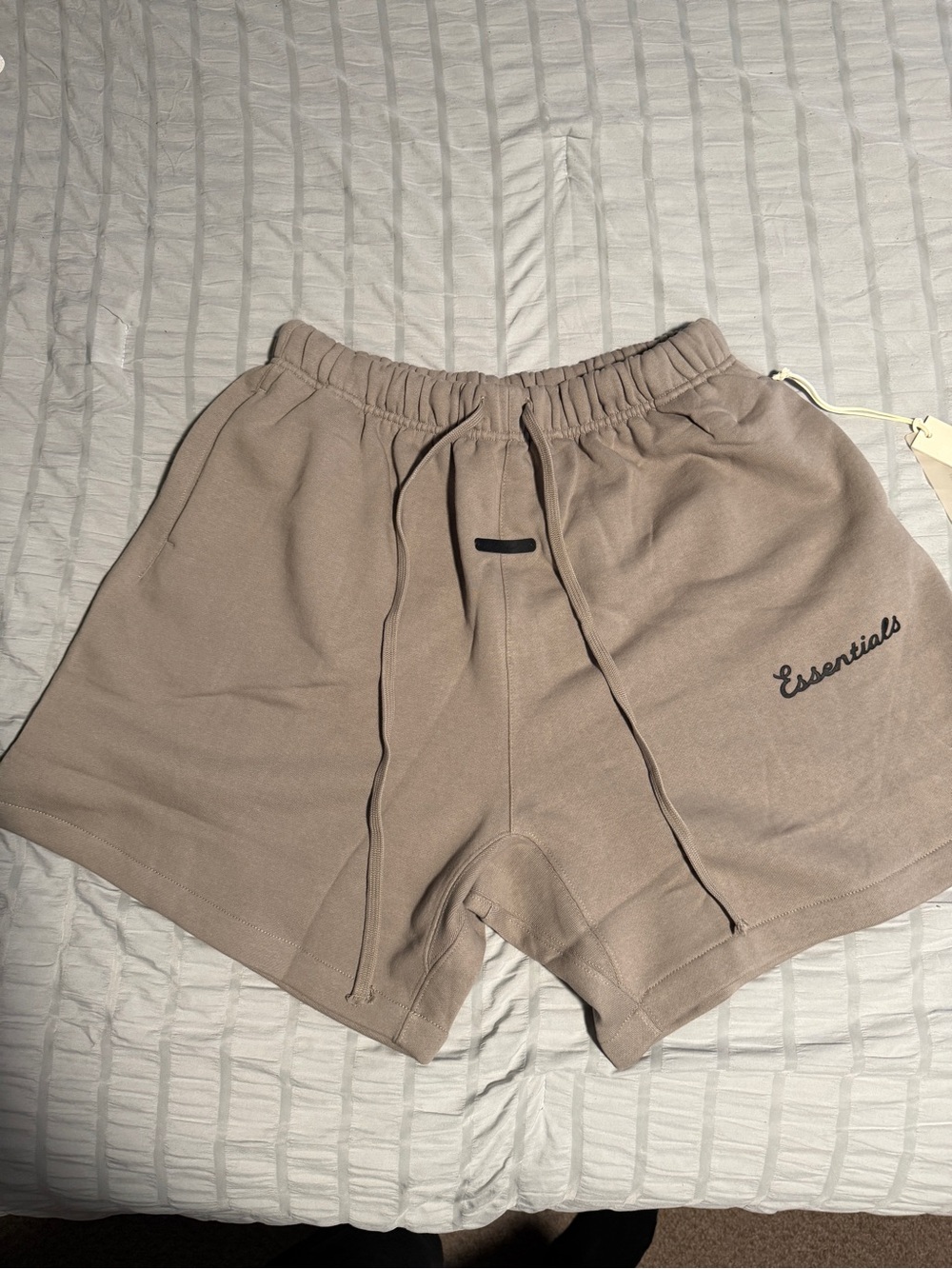 🔥 FEAR OF GOD ESSENTIALS TRAINING CLASSIC SWEAT SHORTS – FADED SEAL 🔥